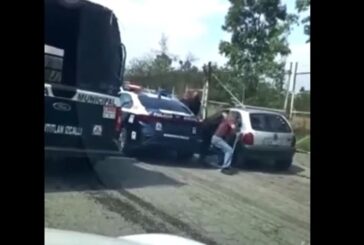 Video: Oficial agrede a conductor de la tercera edad en Edomex