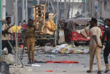 Levanta Somalia 30 cadáveres tras estallidos de coches bomba